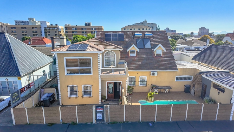 6 Bedroom Property for Sale in Van Ryneveld Western Cape